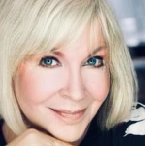 Meet your Posher, Suzanne